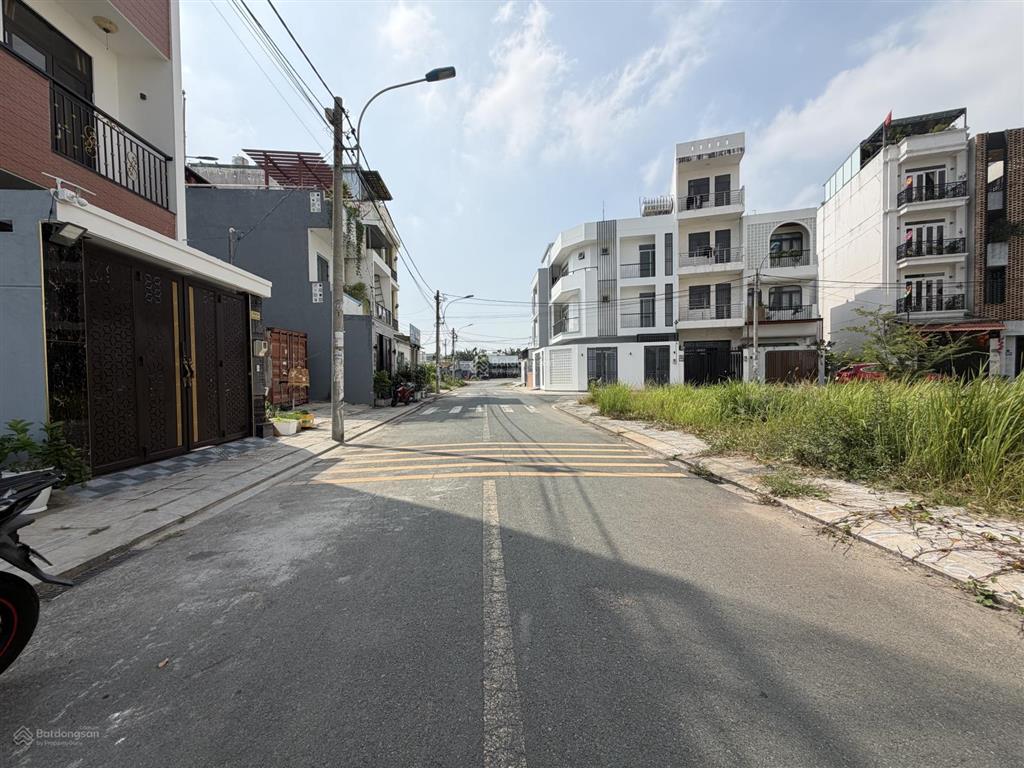 Bán đất 1/ liên phường tuyệt đẹp, kdc tín hưng
