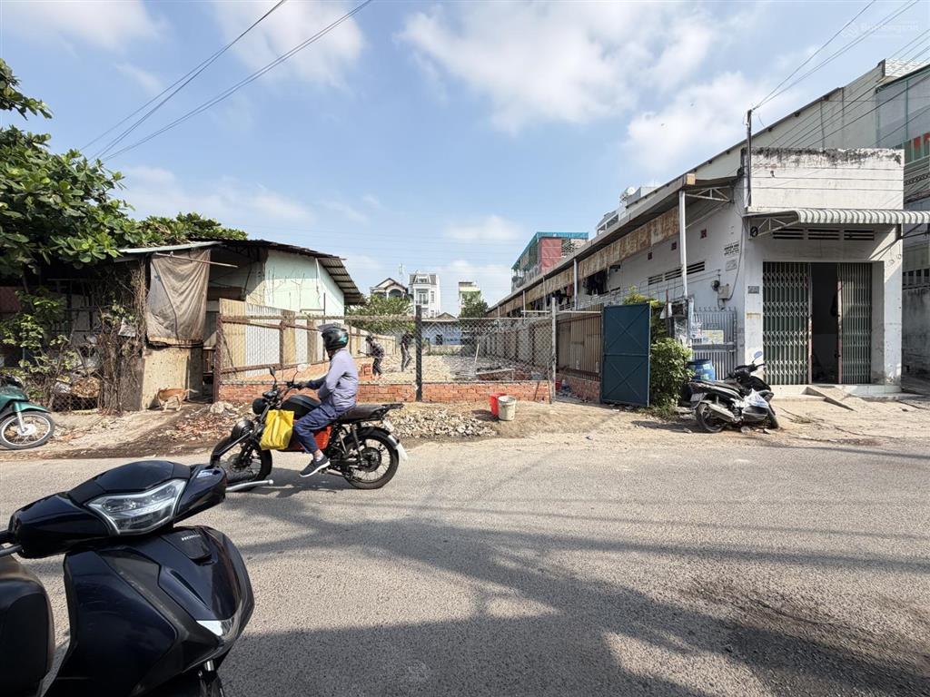 Chính chủ bán mặt tiền hẻm 89 đường số 8 tăng nhơn phú