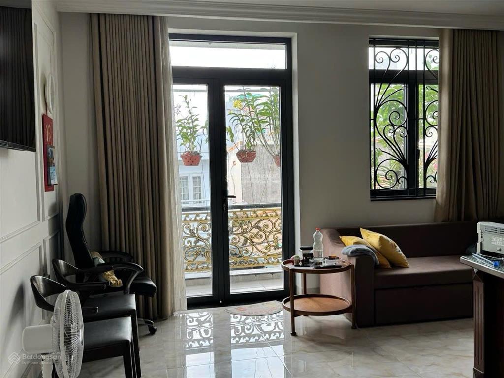 Cần bán căn nhà 1t 2l rất đẹp đường 102 tăng nhơn phú, man thiện đi vào