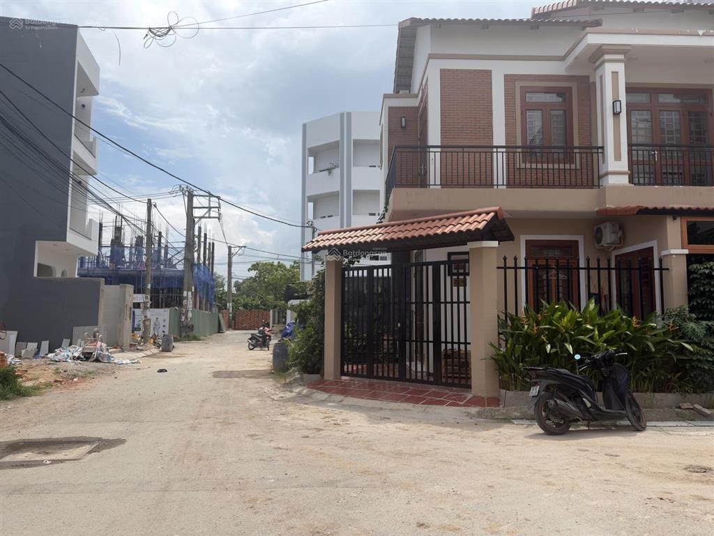 Bán nền đất đẹp kdc samsung, đường bưng ông thoàn, 4,4x12,5m, xây cao