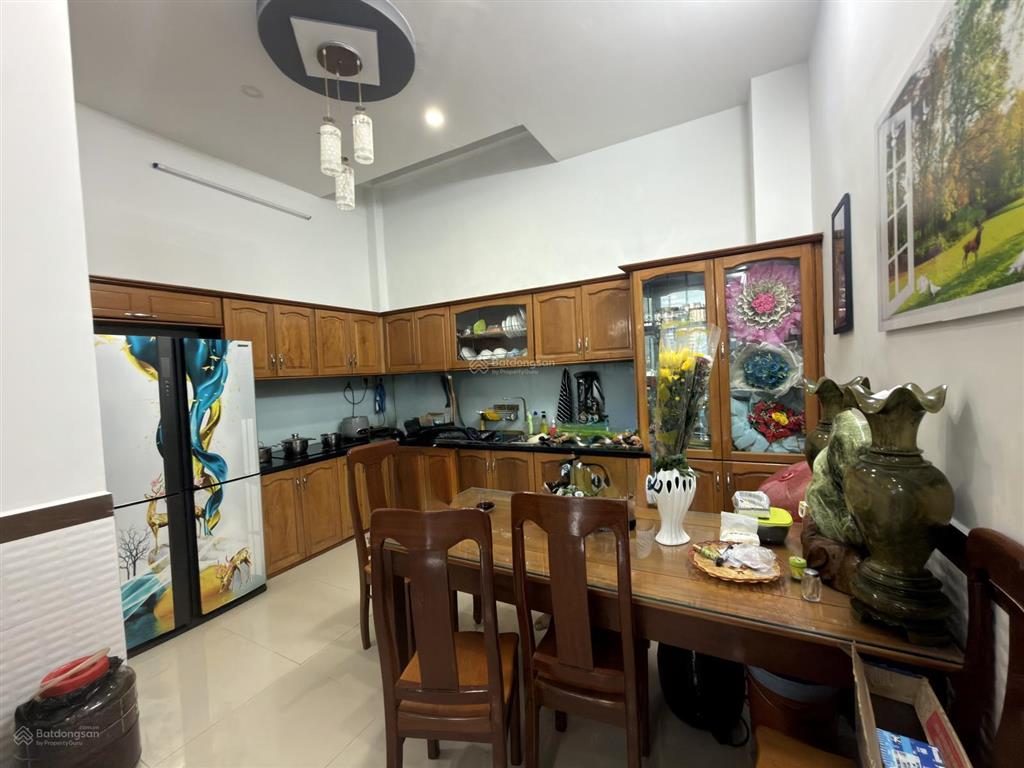 Cần bán nhà 1t2l, ngã 3 lò lu, lã xuân oai, giá tốt 5,5 tỷ