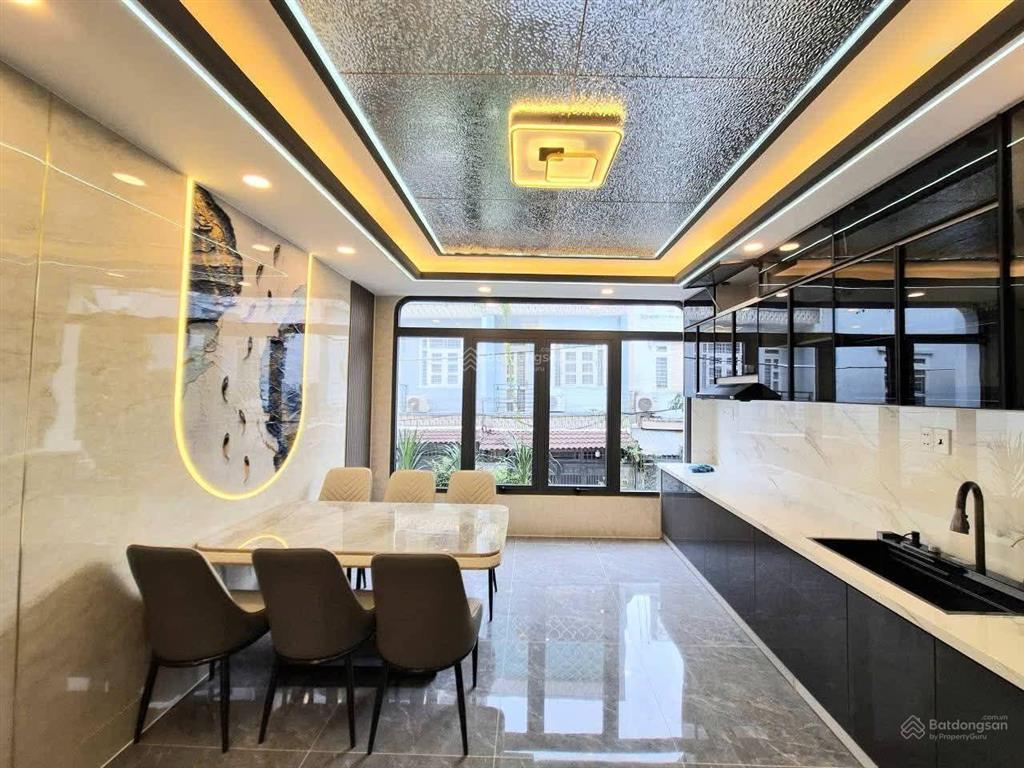 Nhà xây mới sát chợ cầu đồng  ngã tư ga