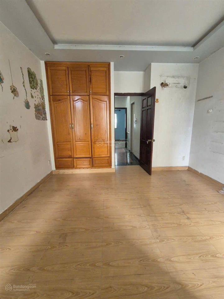 Nhà mặt tiền kinh doanh đường trần bá giao  p.5