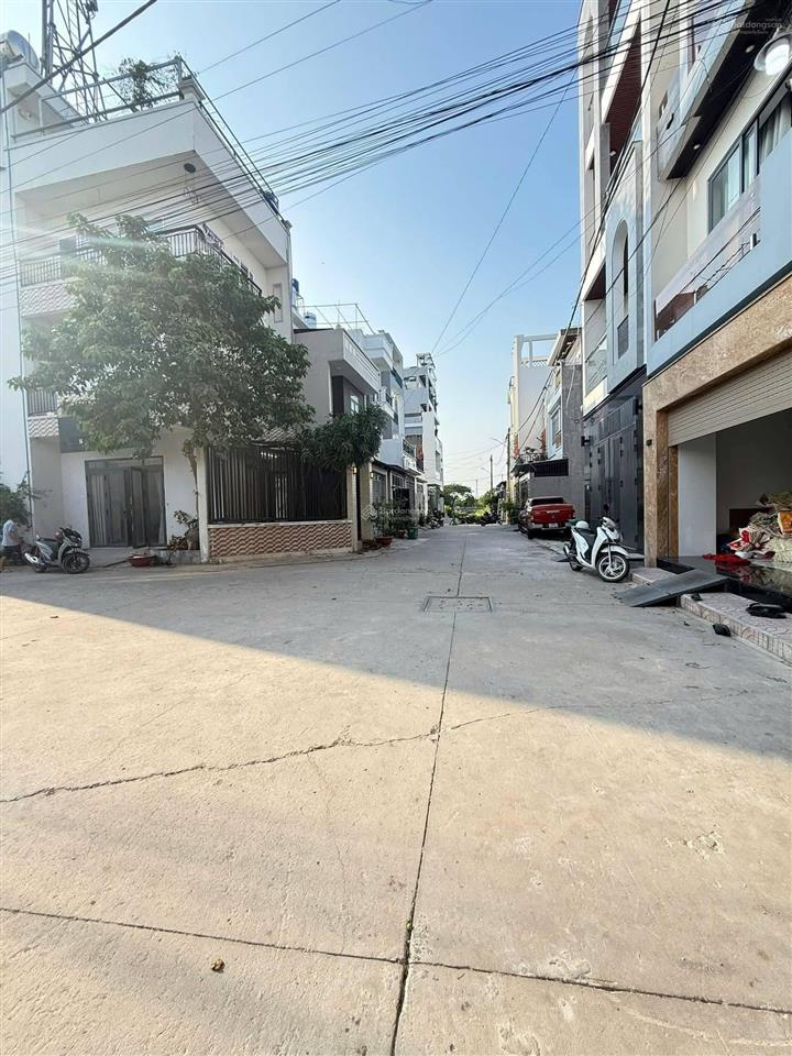 Bán nhà góc 2 mặt tiền  ngang 5.5m siêu hiếm