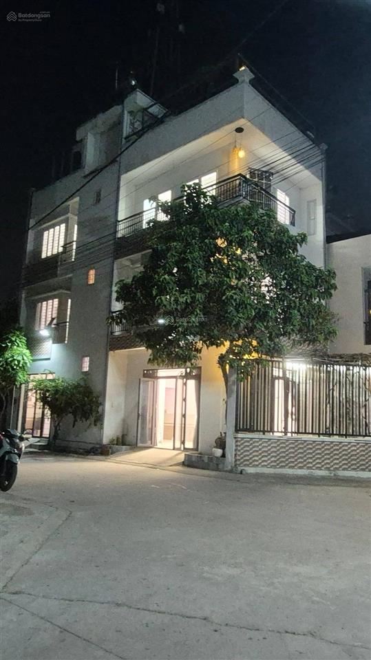 Bán nhà góc 2 mặt tiền  ngang 5.5m siêu hiếm