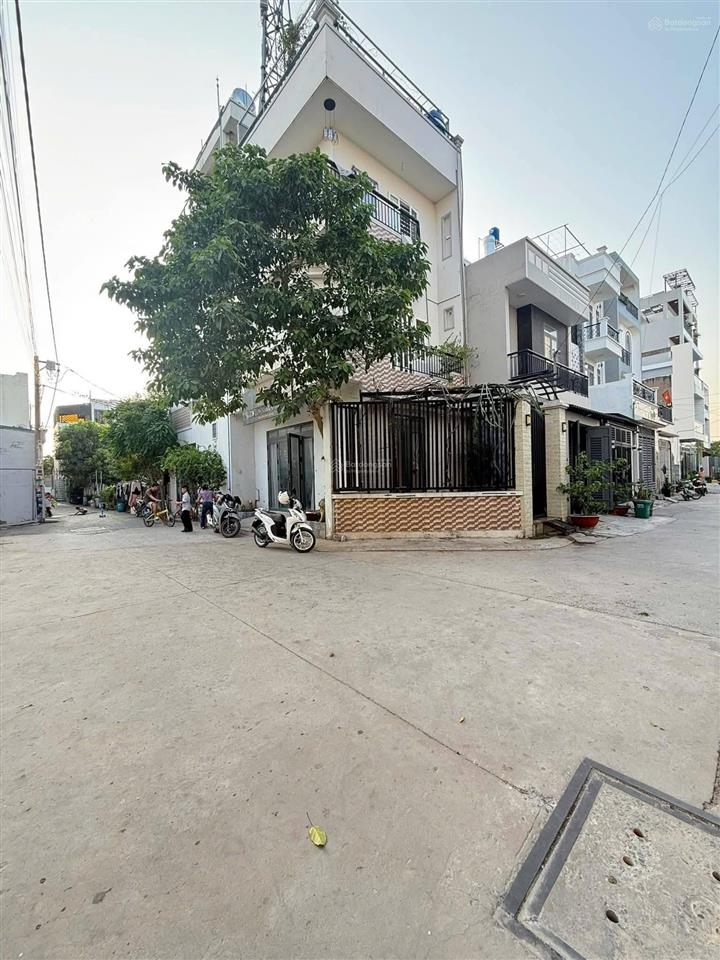 Bán nhà góc 2 mặt tiền  ngang 5.5m siêu hiếm