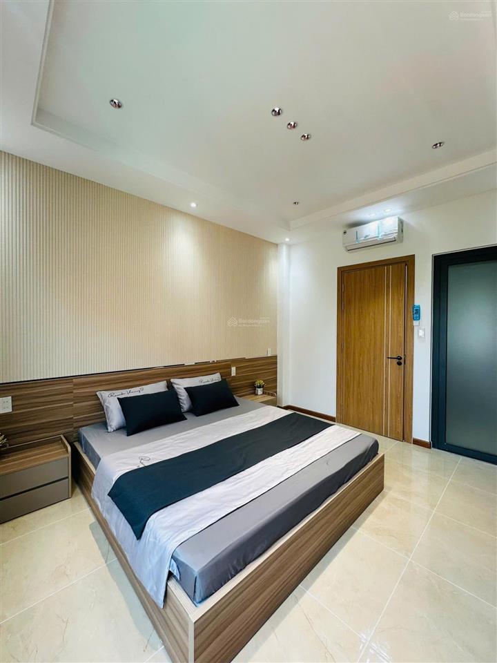 Bán nhà xây mới ngang 5,5m cạnh bên trường cao đẳng điện lực