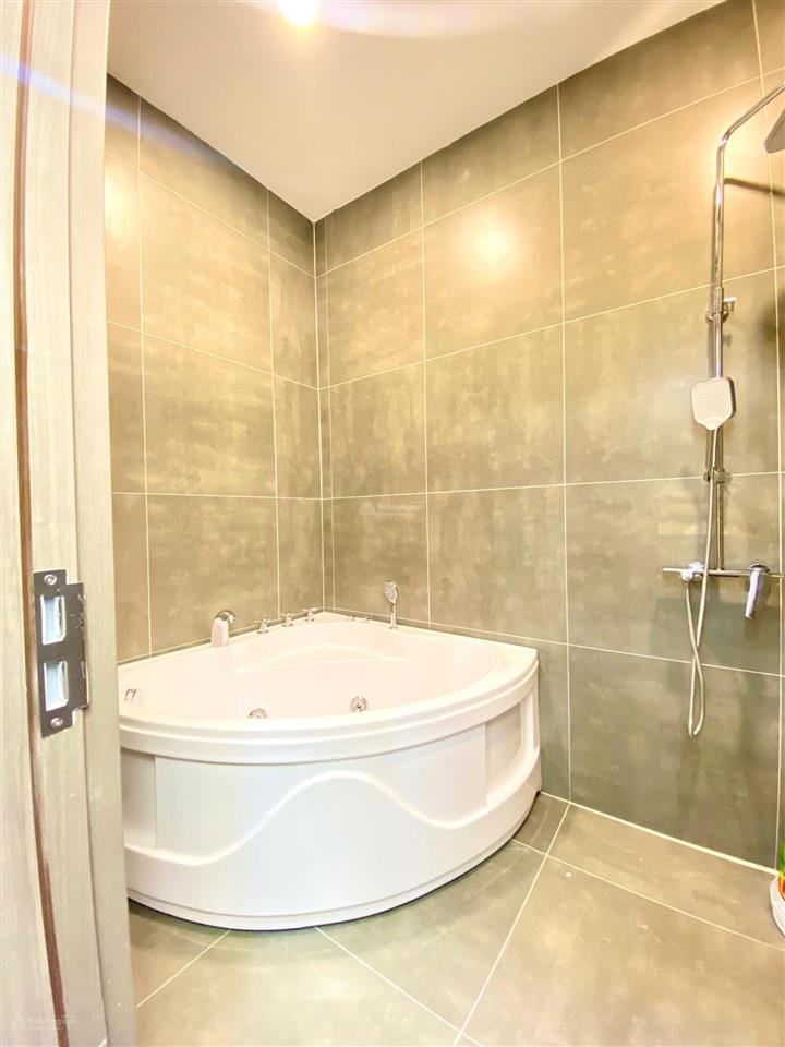 Bán nhà mặt tiền kênh tl37 ngay khu trung tâm phường an phú đông, cạnh cụm trường cấp 123