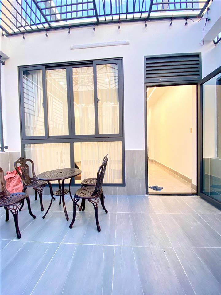 Bán nhà mặt tiền kênh tl37 ngay khu trung tâm phường an phú đông, cạnh cụm trường cấp 123