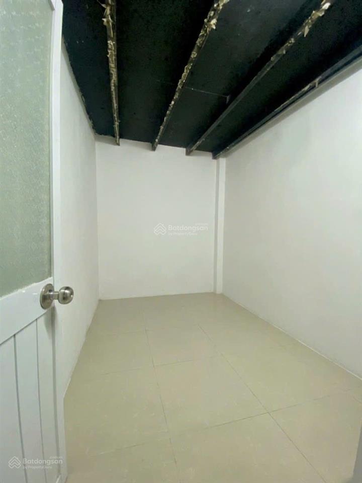 Nhà sổ riêng ngang 5m  3pn có pn tầng trệt