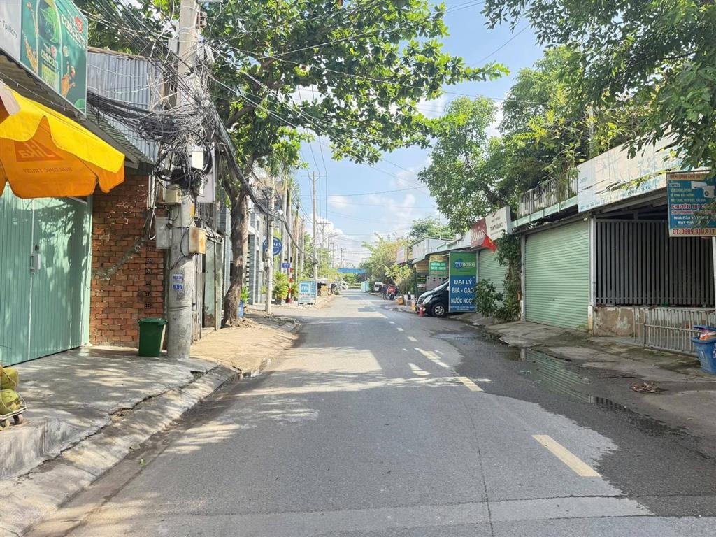 Bán nhà ngay võ thị liễu gần trường đại học nguyễn tất thành