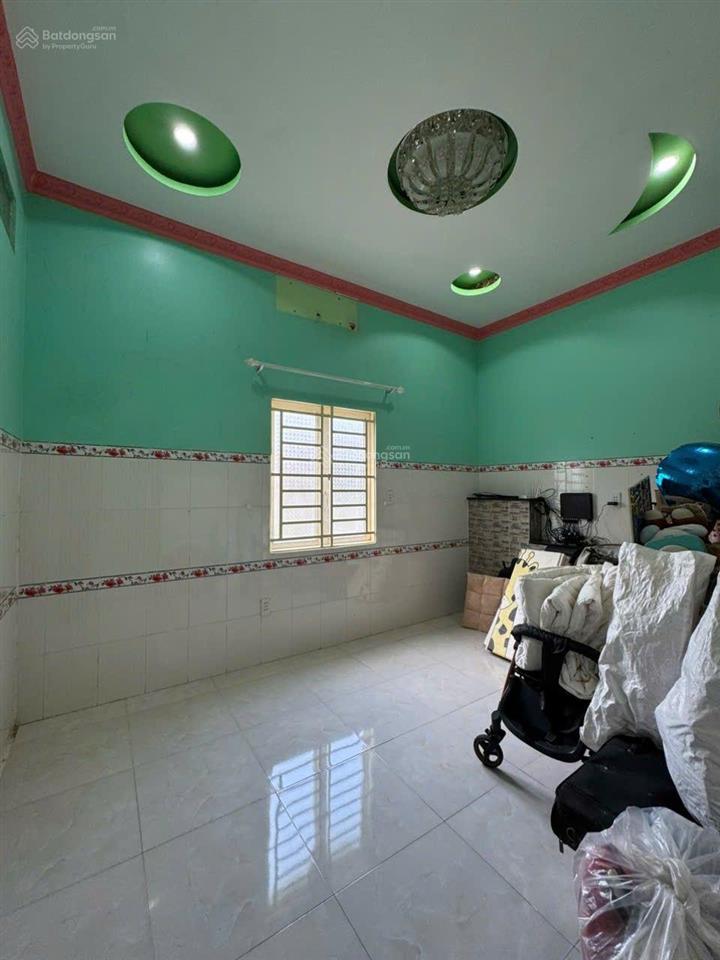 Bán nhà vườn phú giáo, bình dương, 2 lầu, 4 ngủ, có bể bơi, có cột viettel 4 triệu/tháng 0962 608 ***