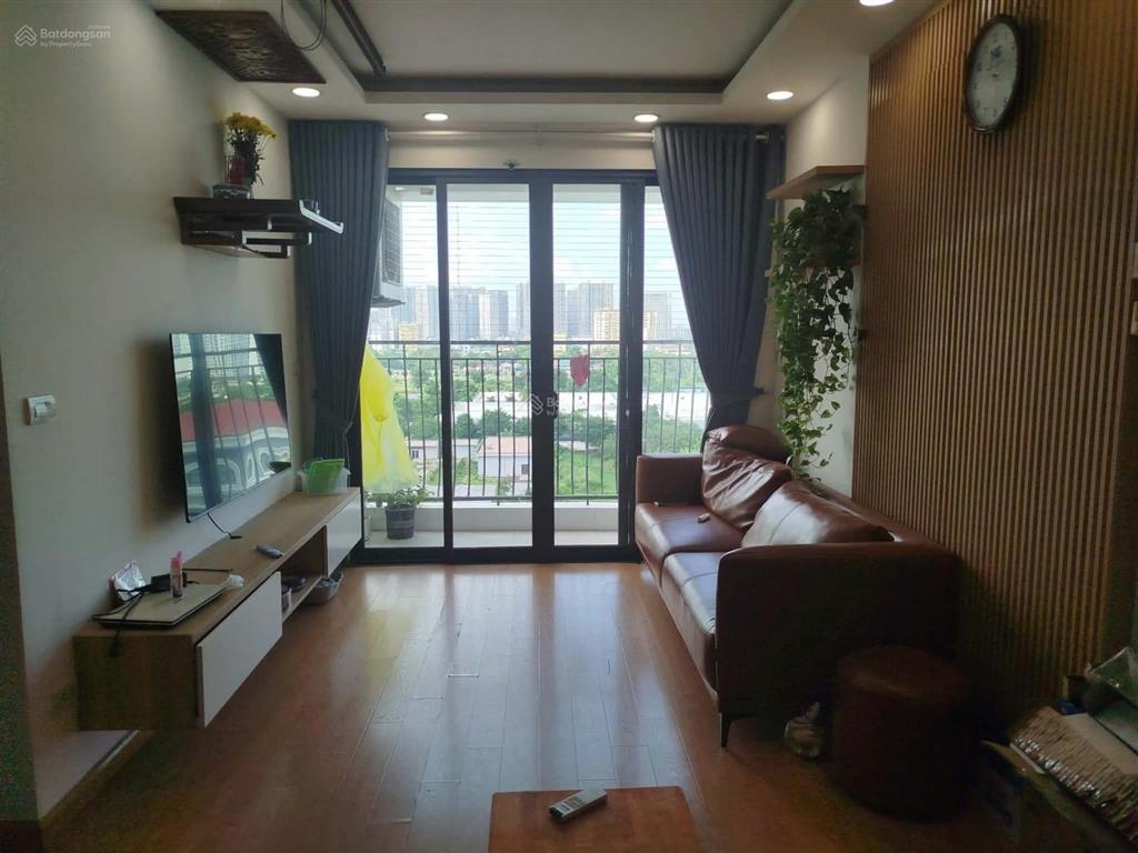Cho thuê căn 2 ngủ tòa ct1, gelexia 727 tam trinh, hoàng mai, hn. vào ở luôn. 10 triệu. 0916 800 ***