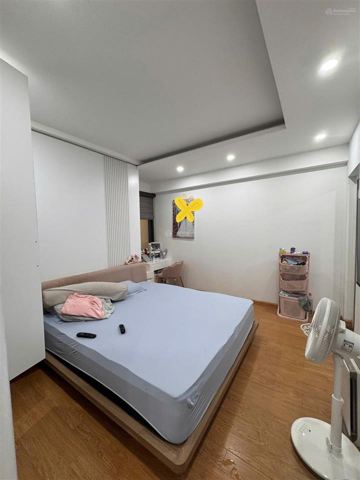 Bán nhanh 5 tỷ 7  thương lượng mạnh căn 2 ngủ 82m2 ct2a, gelexia 727 tam trinh, hoàng mai, hà nội