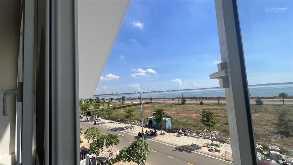 Hàng hiếm tại kđt vịnh an hòa núi thành, giá thỏa thuận, 150m2, 4pn, 5wc