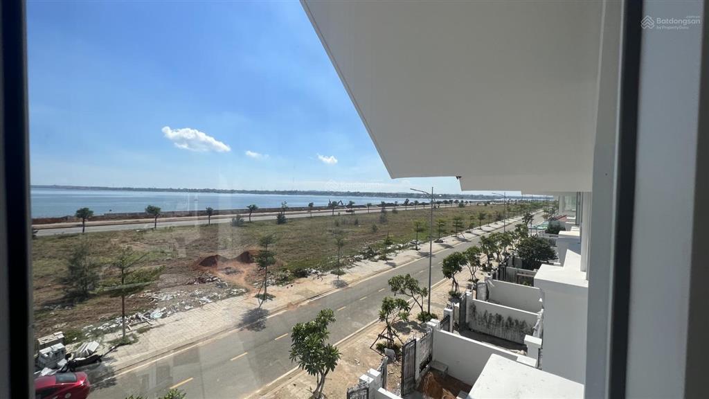Hàng hiếm tại kđt vịnh an hòa núi thành, giá thỏa thuận, 150m2, 4pn, 5wc
