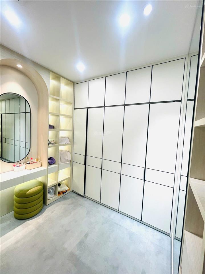 Hàng đẹp diamond centery 2pn 96m² tân phú hồ chí minh full nội thất cao cấp view hồ bơi 9,5 tỷ