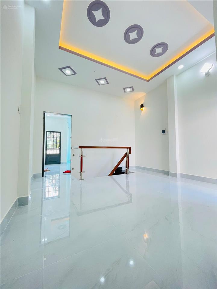 Nhà 1 trệt 1 lửng 1 lầu 1 tum sân thượng quốc lộ 13, p. hiệp bình phước, thủ đức