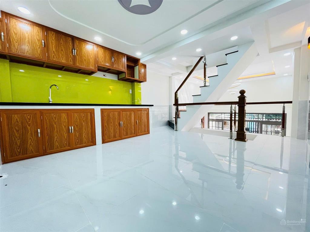 Nhà 1 trệt 1 lửng 1 lầu 1 tum sân thượng quốc lộ 13, p. hiệp bình phước, thủ đức