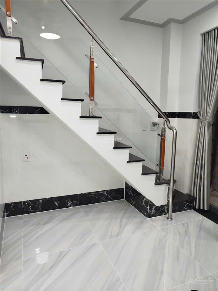 Nhà 1trệt 1 lầu gần mặt tiền đường số 43, p.hiệp bình chánh, thủ đức