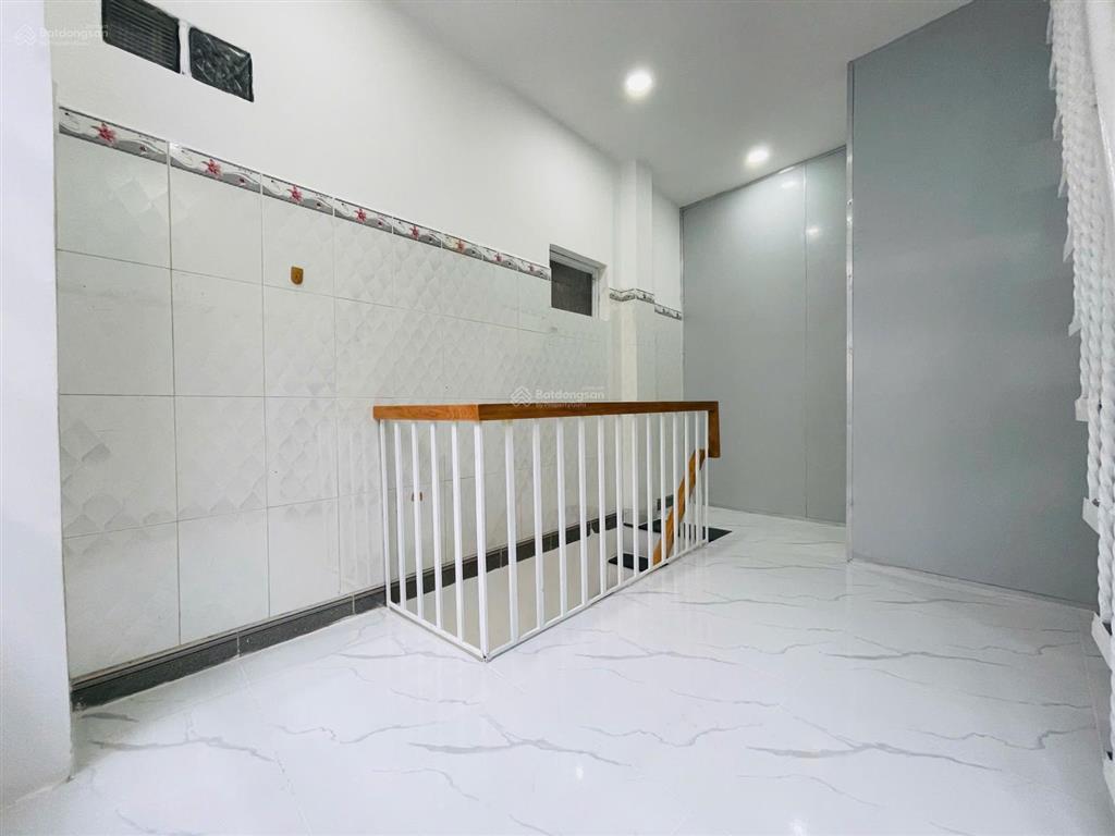 Nhà 1trệt 2lầu 4pn 3wc đường 19 ngay trung tâm linh chiểu, thủ đức