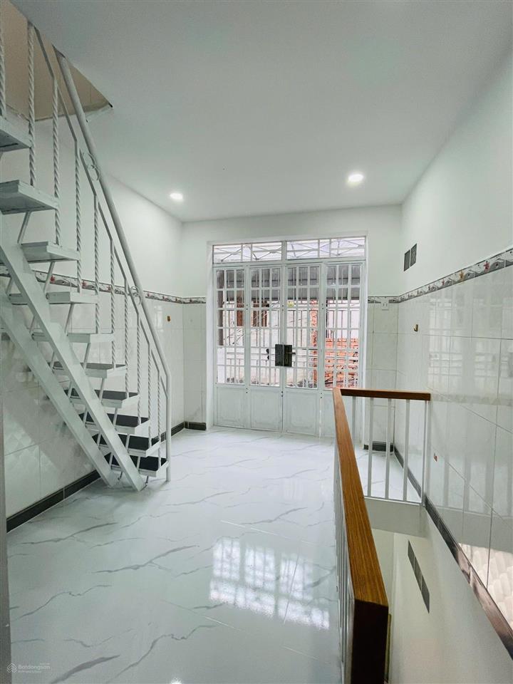 Nhà 1trệt 2lầu 4pn 3wc đường 19 ngay trung tâm linh chiểu, thủ đức