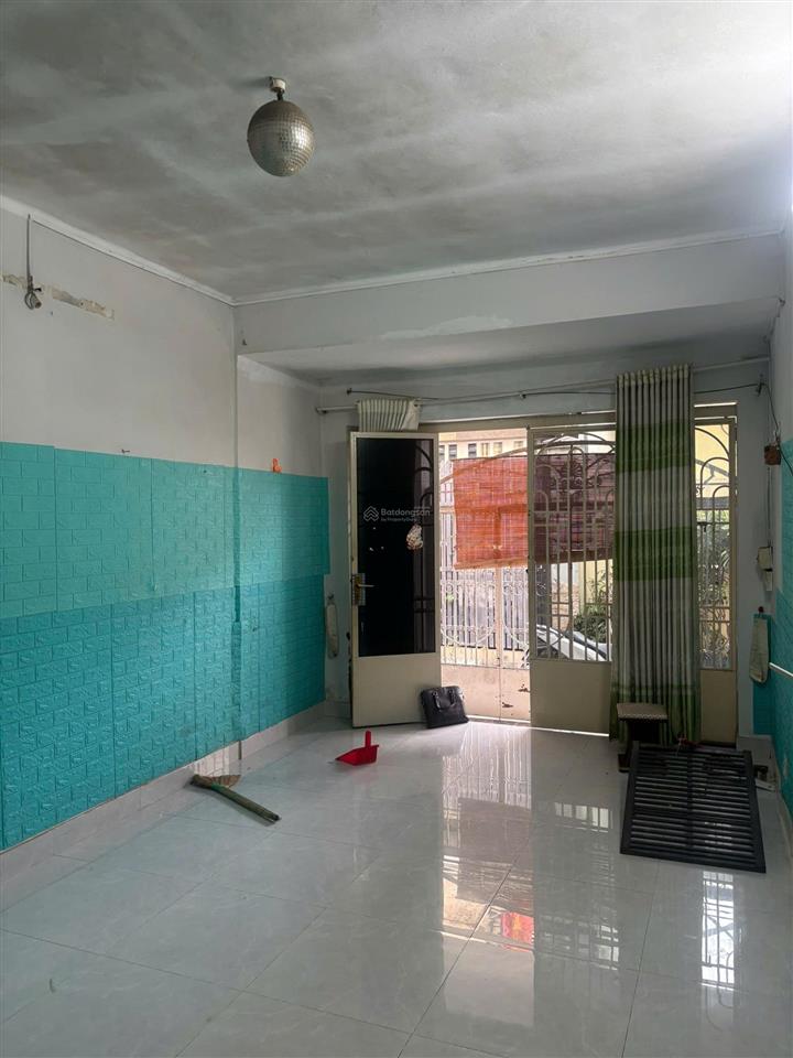 Nhà ngay trung tâm chợ thủ đức 1/ đường hồ văn tư, p. trường thọ, thủ đức