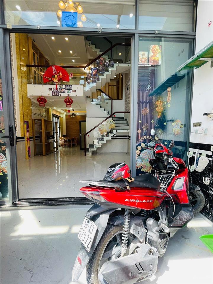 Nhà đẹp 53m² 1 trệt 1 lửng 2 lầu góc 2 mặt tiền đường cây keo