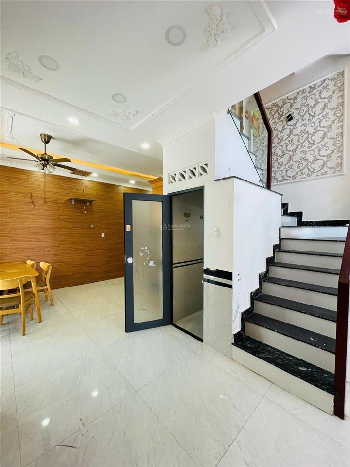 Nhà đẹp 53m² 1 trệt 1 lửng 2 lầu góc 2 mặt tiền đường cây keo