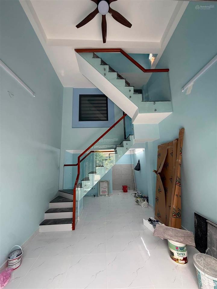 Nhà mới tinh đẹp 1 trệt 2 lầu đường 45 hbc ngay chợ bình triệu