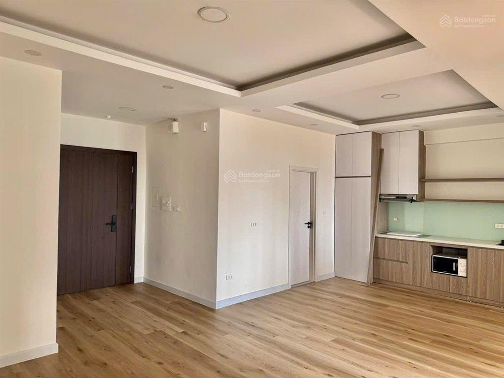 Nóng  cần bán gấp  căn hộ chung cư 2 ngủ tại 102 thái thịnh  hà thành plaza 68m2 chỉ 5,98 tỷ.
