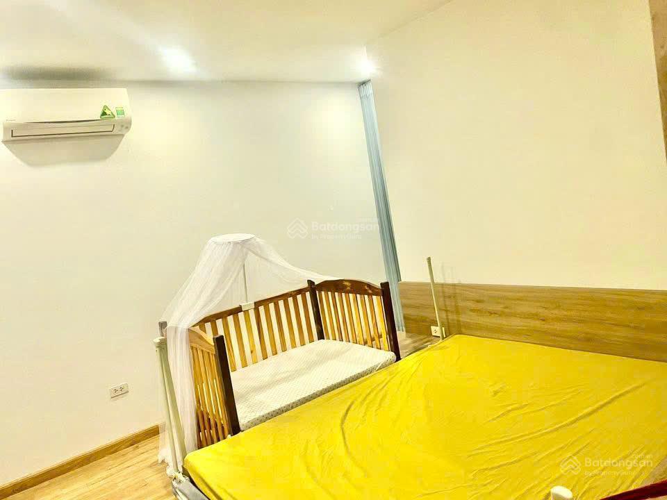 Cho thuê căn hộ tập thể bộ công nghiệp nhẹ, dốc thọ lão, phố huế