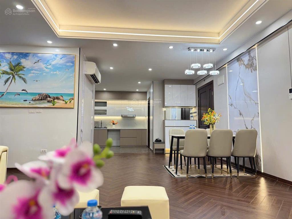 Cần tiền bán căn hộ chung cư vinata 289 khuất duy tiến, căn góc 3pn full nội thất đẹp