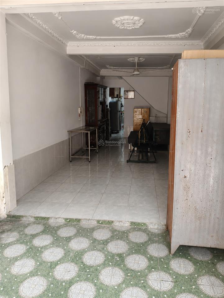 Bán gấp nhà tiềm năng lãi cao trong tương lai ở thủ đức. giá 4 tỷ 550