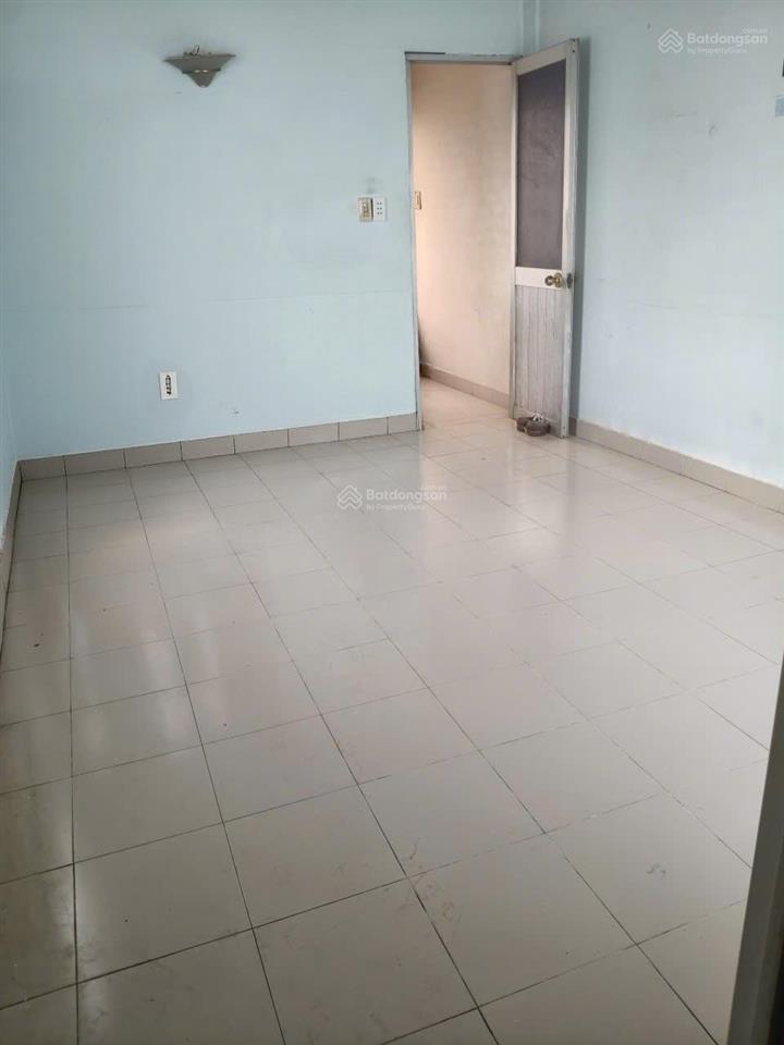 Bán gấp nhà tiềm năng lãi cao trong tương lai ở thủ đức. giá 4 tỷ 550