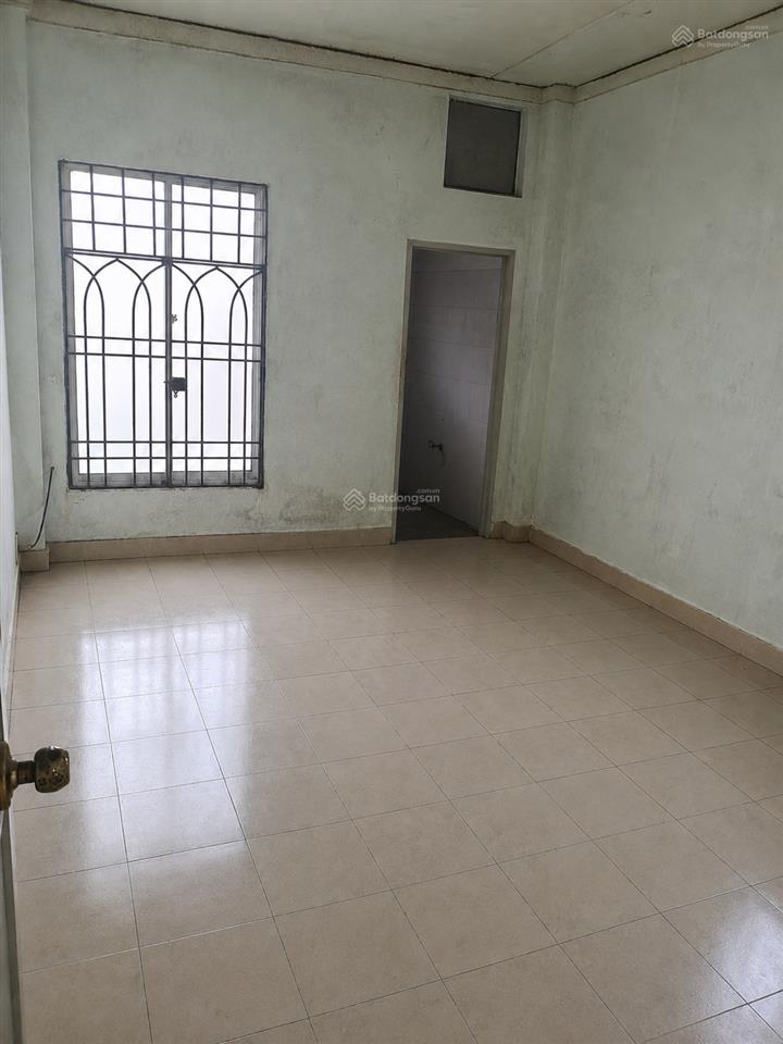 Bán gấp nhà tiềm năng lãi cao trong tương lai ở thủ đức. giá 4 tỷ 550