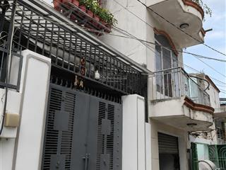 Bán gấp nhà tiềm năng lãi cao trong tương lai ở thủ đức. giá 4 tỷ 550