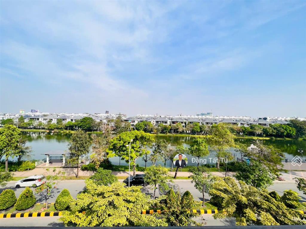 Chính chủ cần cho thuê nhà phố view hồ lakeview city giá 30tr/th vị trí đẹp giá tốt.  0917 330 ***