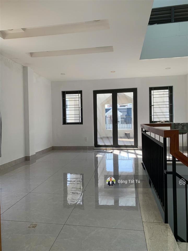 Cho thuê nhà phố lakeview city nhà đã hoàn thiện 5x20m giá 27tr/th, 7x20m giá 30tr/th. 0917 330 ***