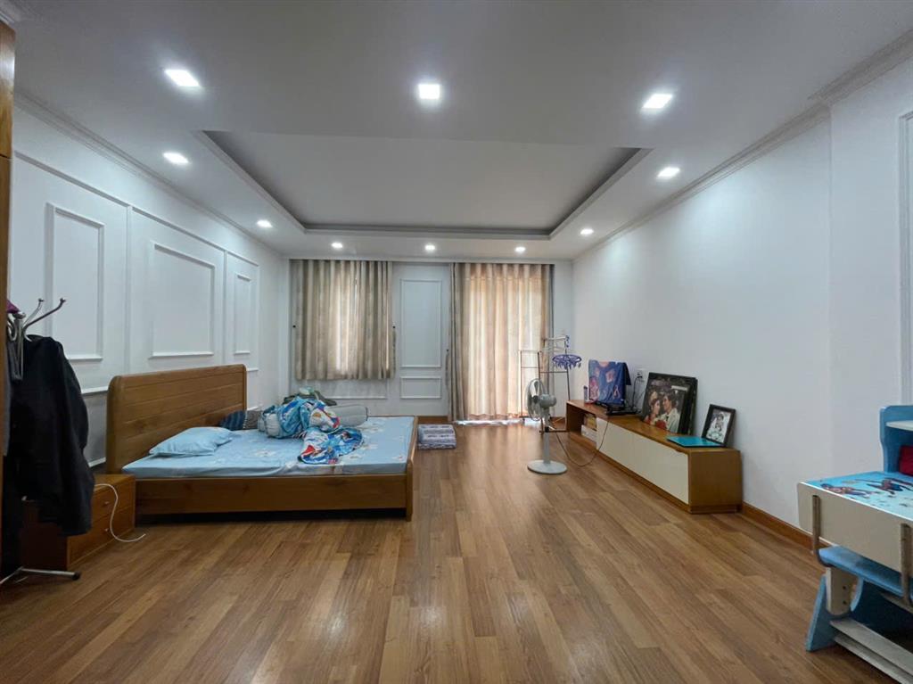 Nhà phố lakeview city cần bán vị trí view công viên nhà đã hoàn thiện giá 21 tỷ.  0917 330 ***