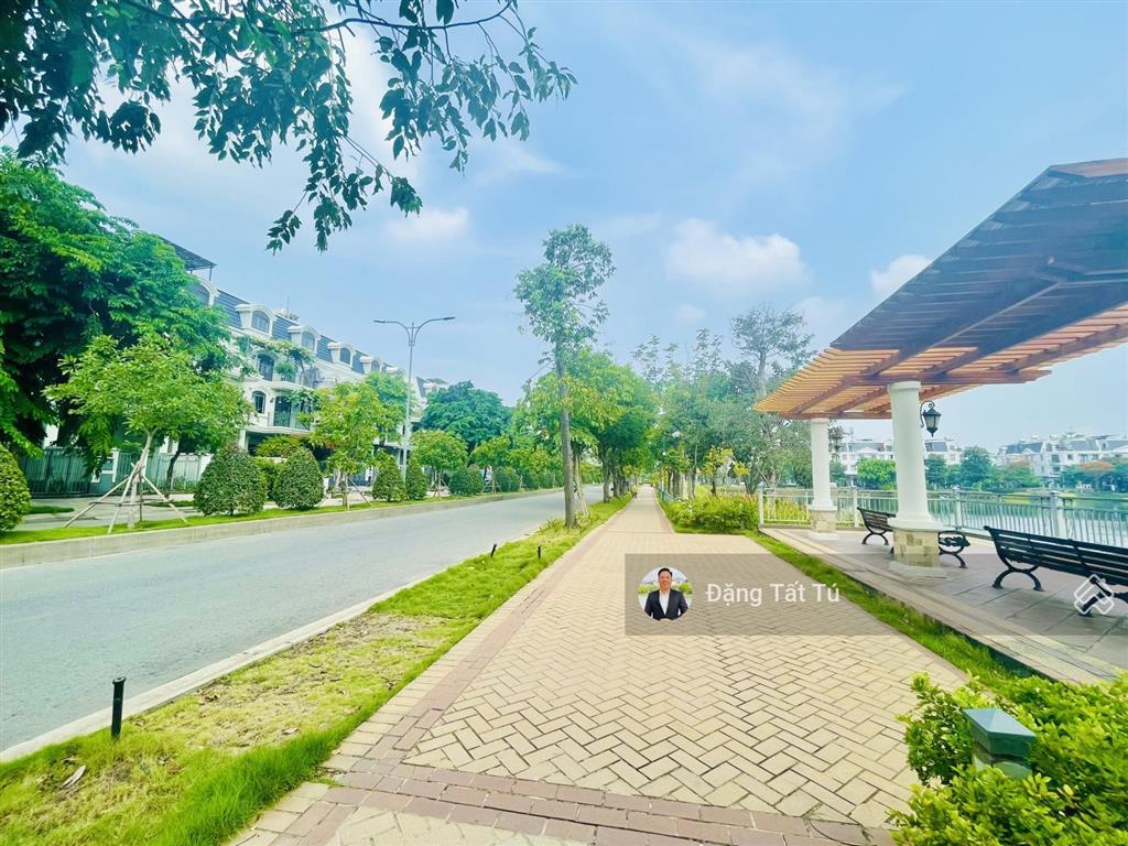 Cần bán nhanh nhà phố lakeview city nhà đã hoàn thiện, ngay trục đường chính dự án giá 23.5 tỷ.