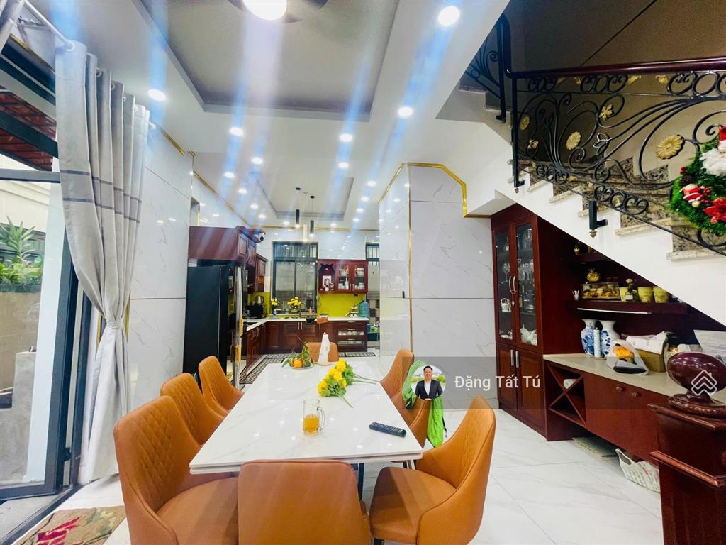 Lakeview city căn tốt nhất thị trường ngang 6m giá chỉ 17.2tỷ thương lượng.
