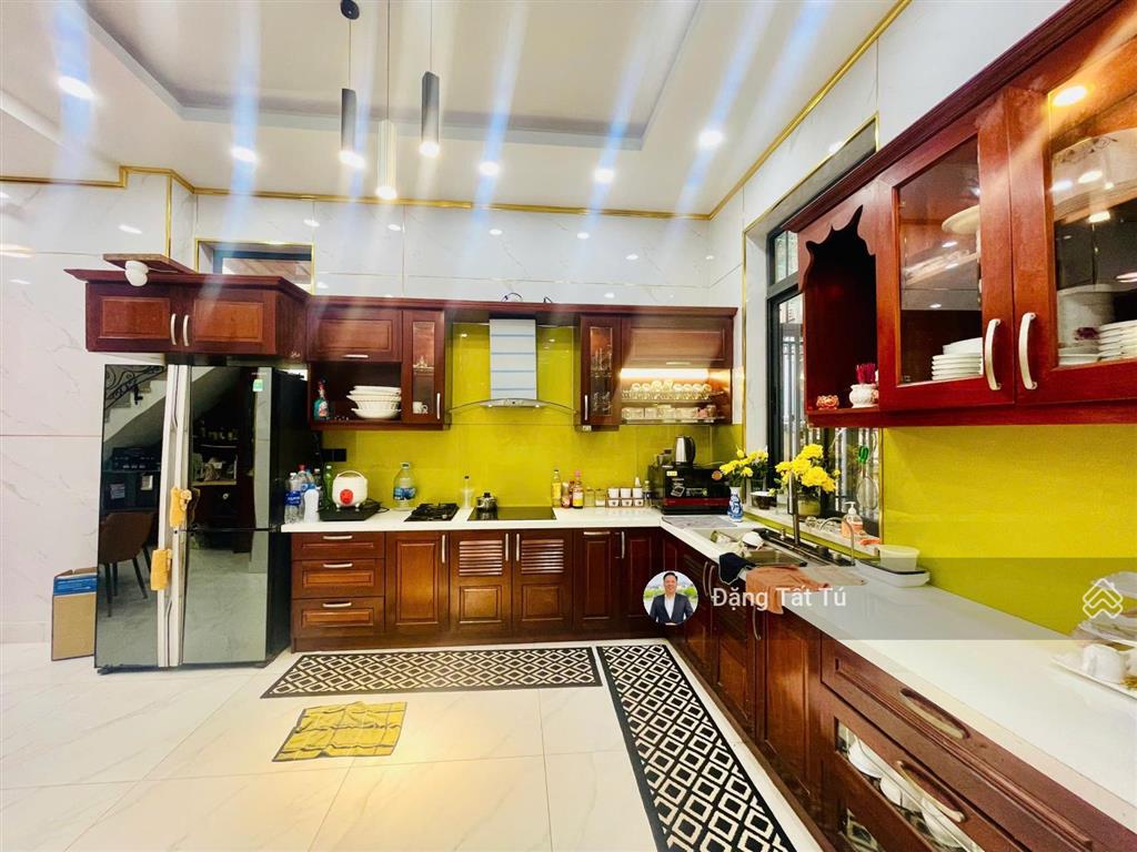 Cần bán gấp nhà phố lakeview city 7x20m 1 trệt 3 lầu nhà hoàn thiện full nội thất giá 25 tỷ
