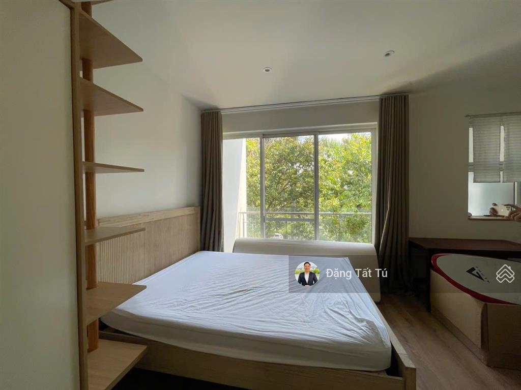 Cần cho thuê nguyên căn nhà phố palm city full nội thất giá chỉ 35tr/th bao phí quản lý. 0917 330 ***