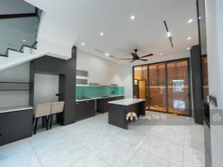 Cần cho thuê nguyên căn nhà phố lakeview city, nhà đã hoàn thiện giá 30tr/th.  0917 330 ***