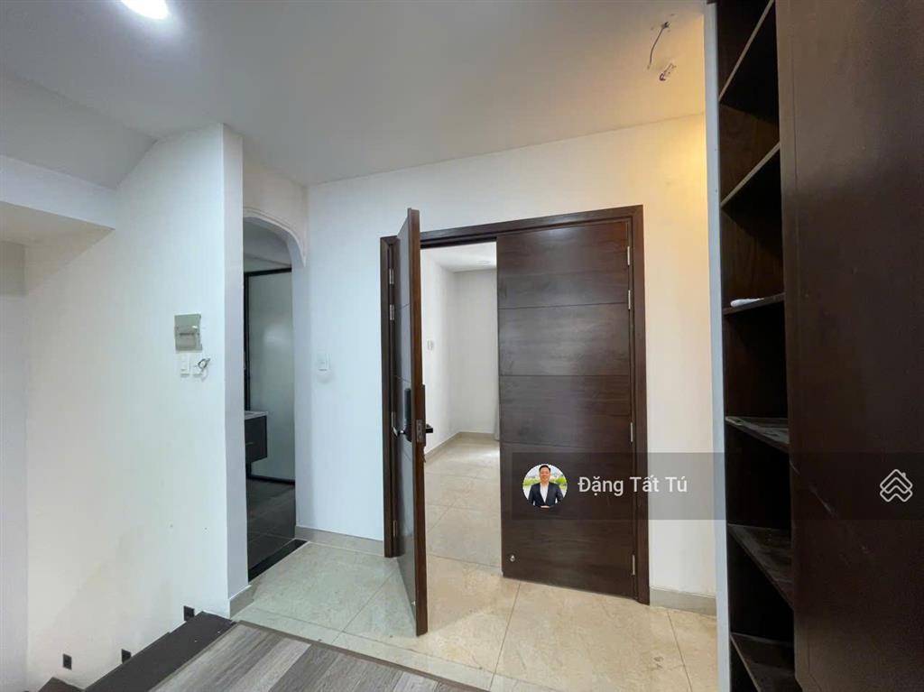 Cần cho thuê nguyên căn nhà phố lakeview city, nhà đã hoàn thiện giá 30tr/th.  0917 330 ***