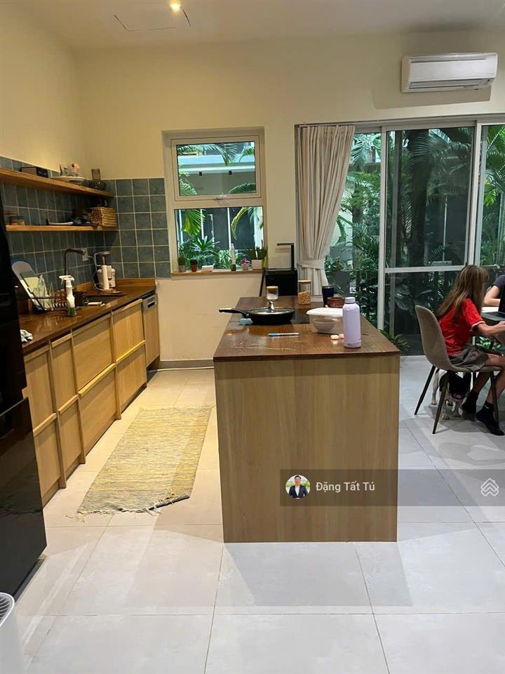 Cho thuê nguyên căn nhà phố palm residence (palm city) full nội thất giá 33tr/th. 0917 330 ***
