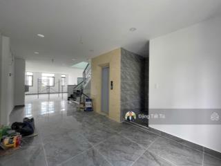 Cần cho thuê shophouse mặt tiền song hành lakeview city giá 40tr/th nhà hoàn thiện có thang máy