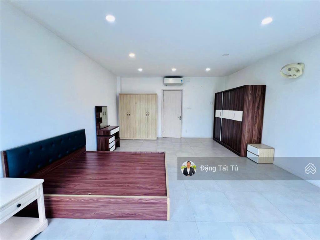 Cần cho thuê nguyên căn nhà phố lakeview city, nhà đã hoàn thiện, giá chỉ 28tr/th.  0917 330 ***