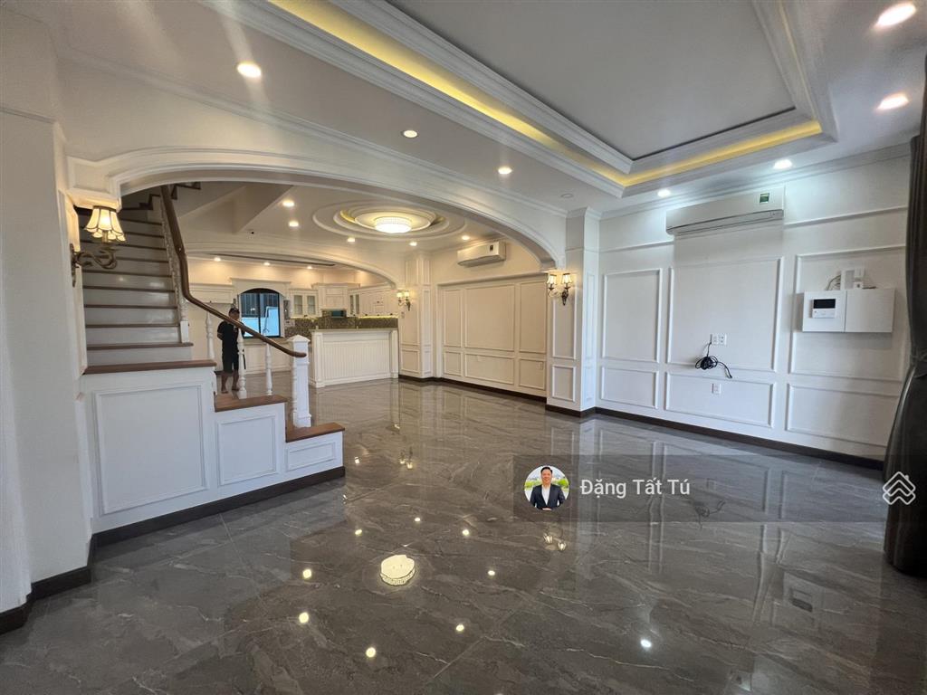 Full giỏ hàng thuê giá tốt lakeview city  nhà phố giá 28tr/th  shophouse song hành giá 40tr/th.